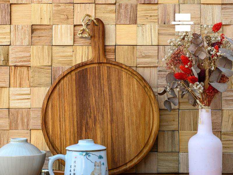 Murmure Cubic – Revêtement mural en bois Meranti huilé aspect chêne – Réf. CB140