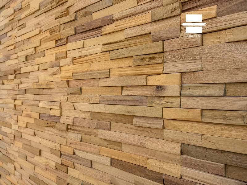Murmure Rovere – Revêtement mural en bois Meranti huilé aspect chêne – Réf. ROV140