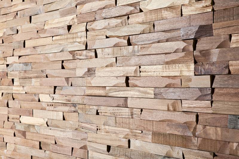 Murmure Chalet – Revêtement mural en bois Bangkirai naturel – Réf. CHA763